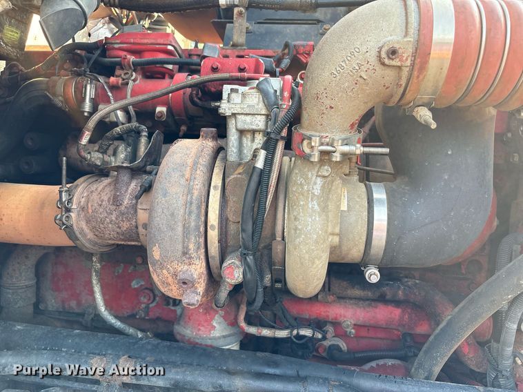 image for item EC4370 2015 Kenworth T800 roll-off container truck