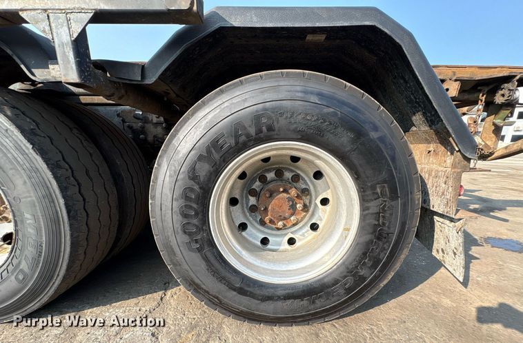 image for item EC4370 2015 Kenworth T800 roll-off container truck