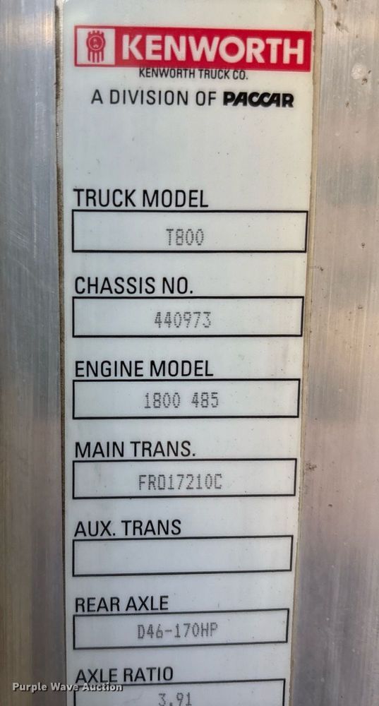 image for item EC4370 2015 Kenworth T800 roll-off container truck