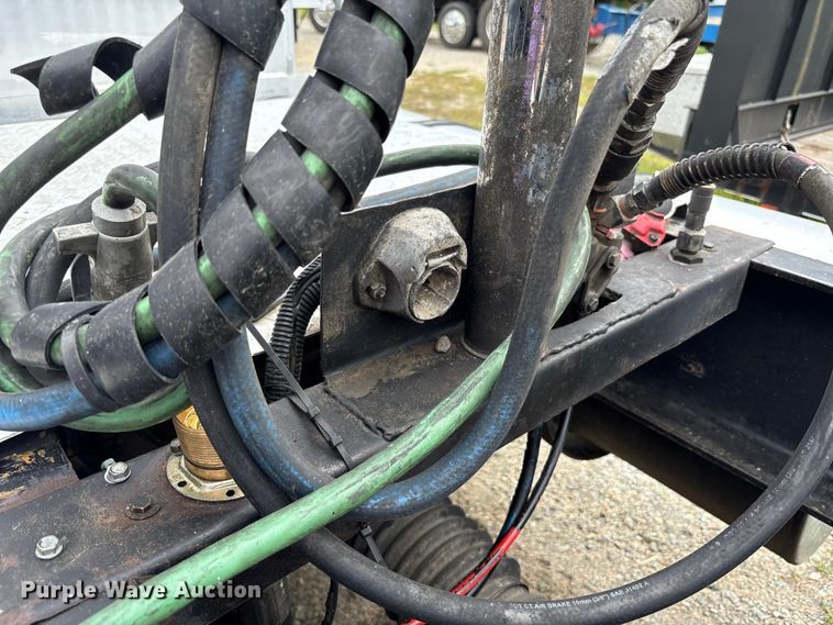 image for item EC4375 2001 Kenworth W900 semi truck