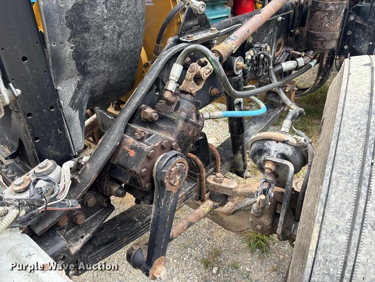 image for item EC4375 2001 Kenworth W900 semi truck