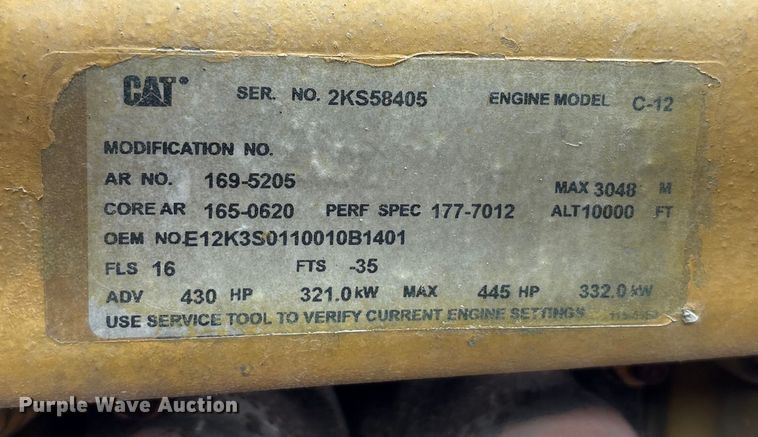 image for item EC4375 2001 Kenworth W900 semi truck