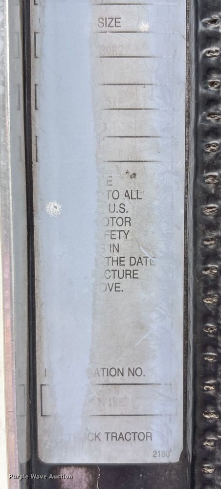 image for item EC4375 2001 Kenworth W900 semi truck