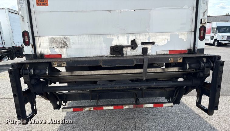 image for item EC4389 2017 Hino 268 box truck