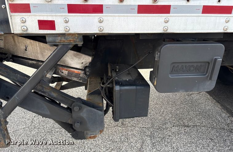 image for item EC4389 2017 Hino 268 box truck