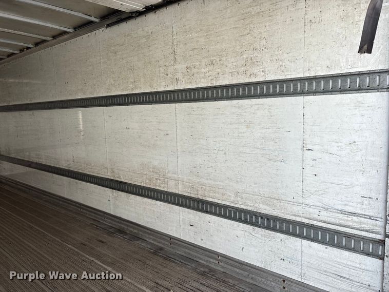 image for item EC4389 2017 Hino 268 box truck