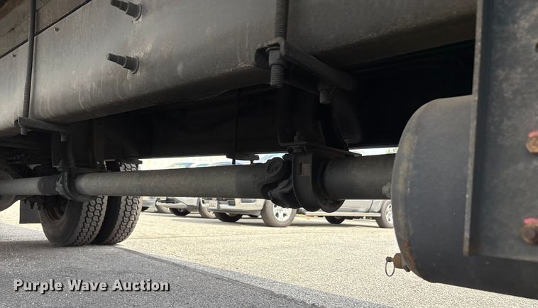 image for item EC4389 2017 Hino 268 box truck