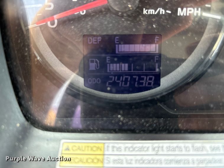 image for item EC4389 2017 Hino 268 box truck