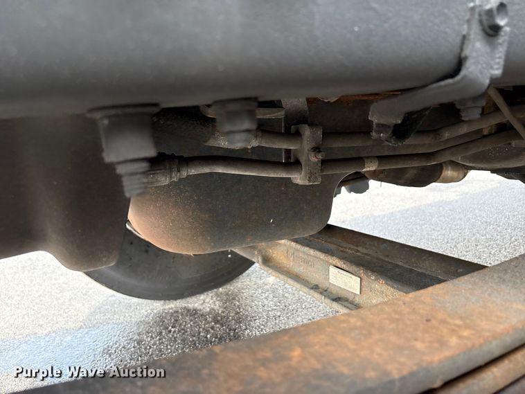 image for item EC4389 2017 Hino 268 box truck