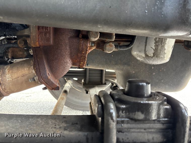 image for item EC4389 2017 Hino 268 box truck