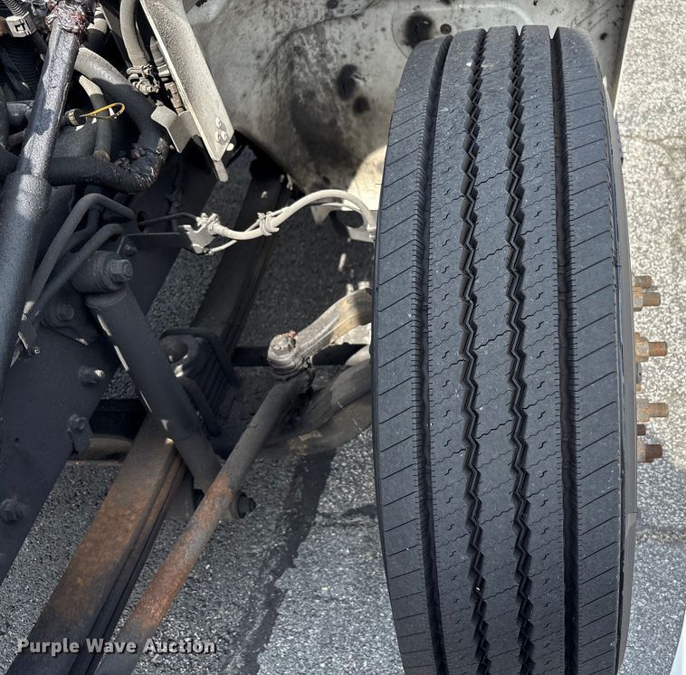 image for item EC4389 2017 Hino 268 box truck