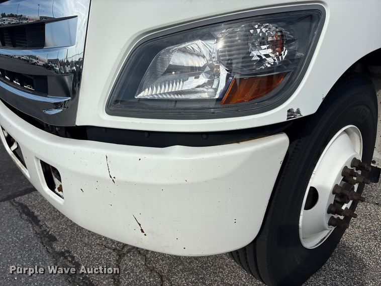 image for item EC4390 2017 Hino 268 box truck