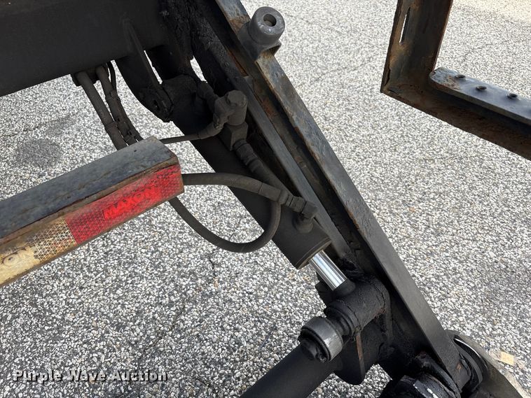 image for item EC4390 2017 Hino 268 box truck