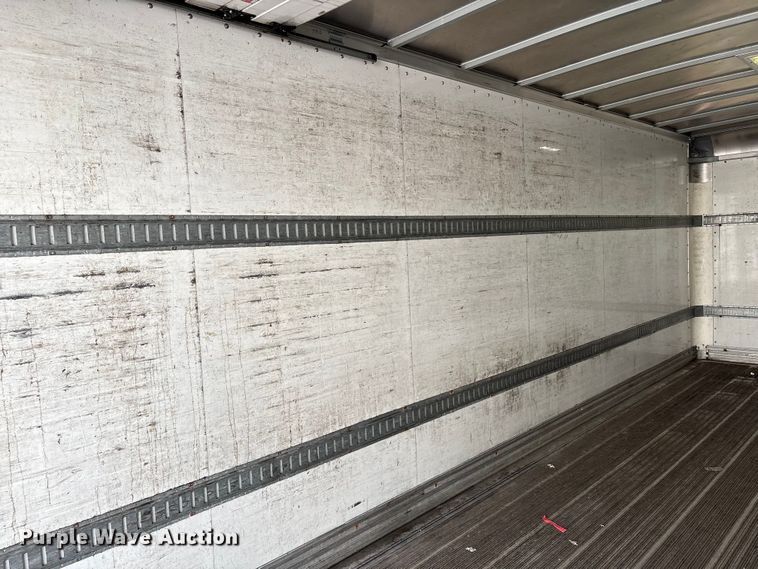 image for item EC4390 2017 Hino 268 box truck