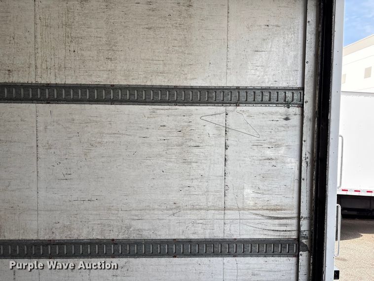 image for item EC4390 2017 Hino 268 box truck