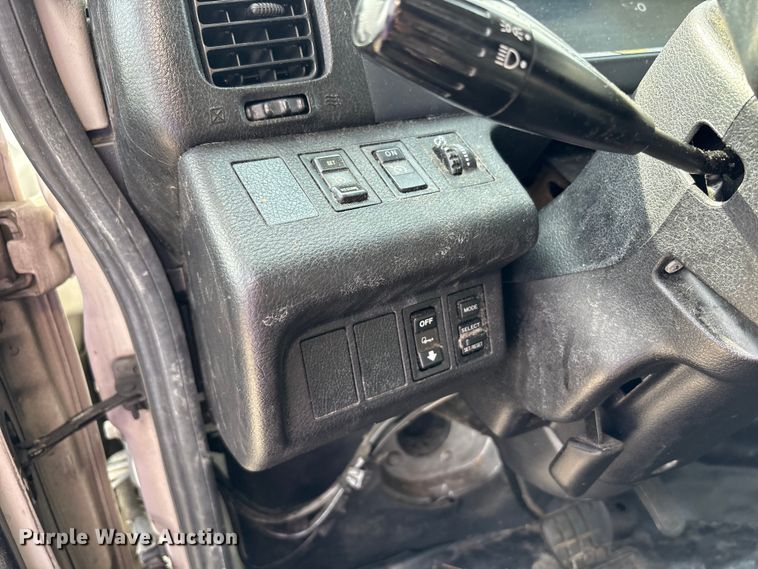 image for item EC4390 2017 Hino 268 box truck