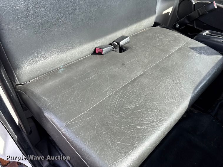 image for item EC4390 2017 Hino 268 box truck