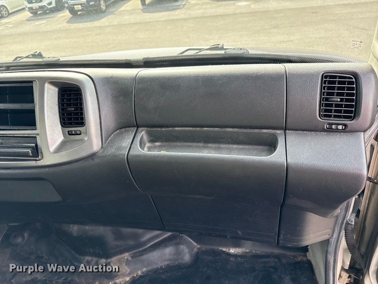 image for item EC4390 2017 Hino 268 box truck