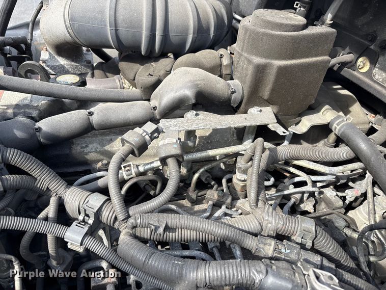 image for item EC4390 2017 Hino 268 box truck