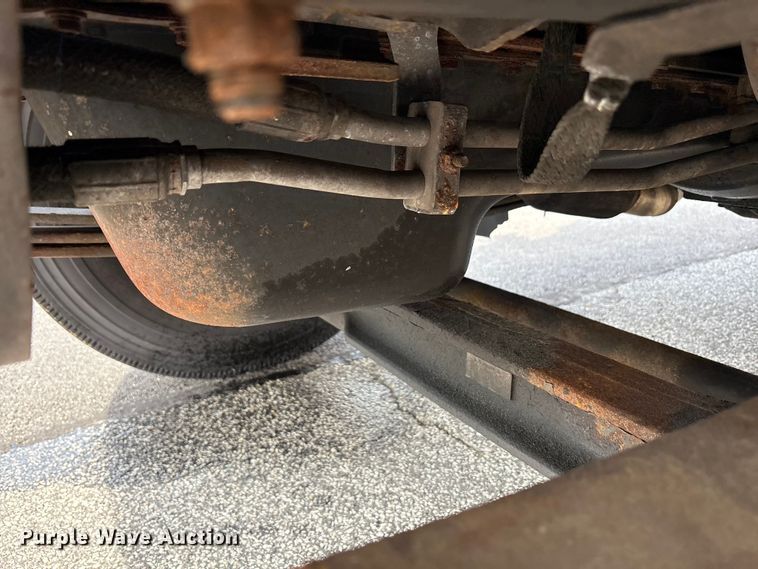 image for item EC4390 2017 Hino 268 box truck