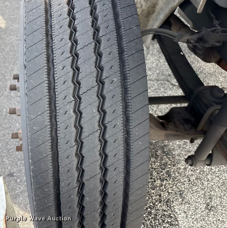 image for item EC4390 2017 Hino 268 box truck