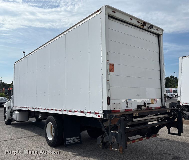 image for item EC4391 2017 Hino 268 box truck