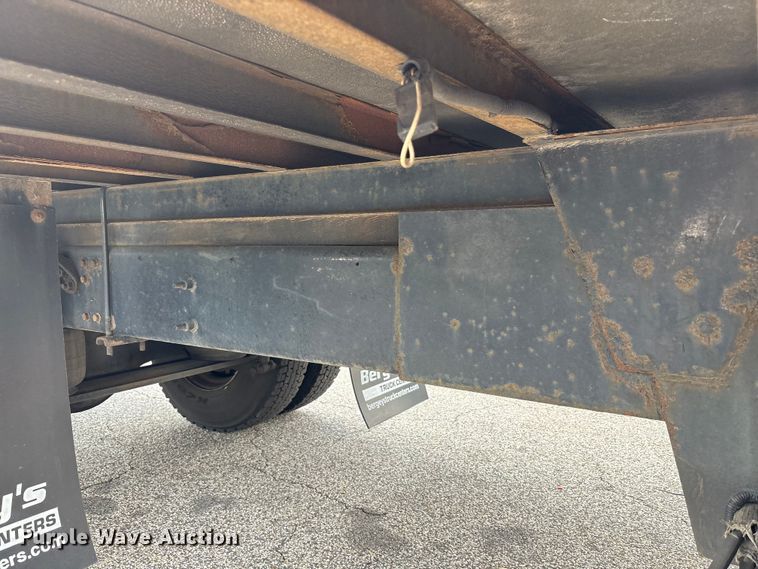 image for item EC4391 2017 Hino 268 box truck