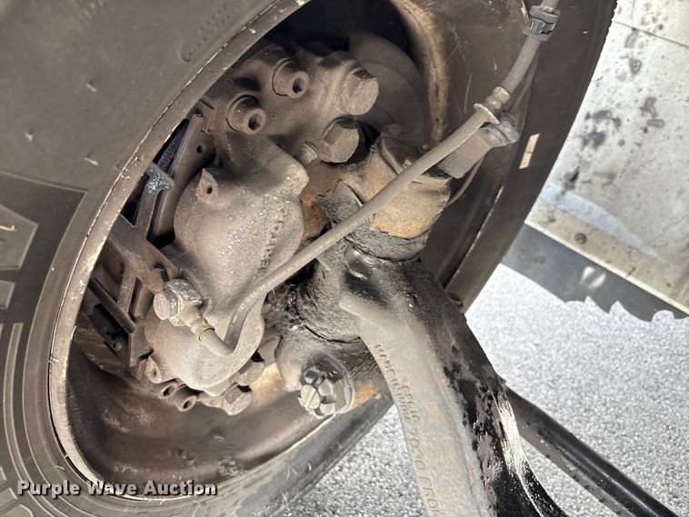 image for item EC4391 2017 Hino 268 box truck