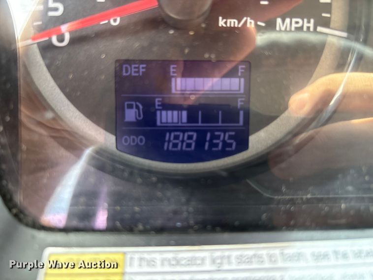 image for item EC4391 2017 Hino 268 box truck