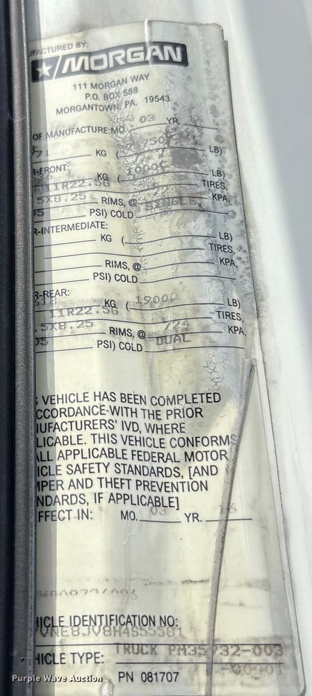 image for item EC4391 2017 Hino 268 box truck