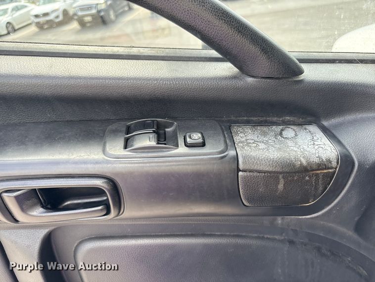 image for item EC4392 2017 Hino 268 box truck