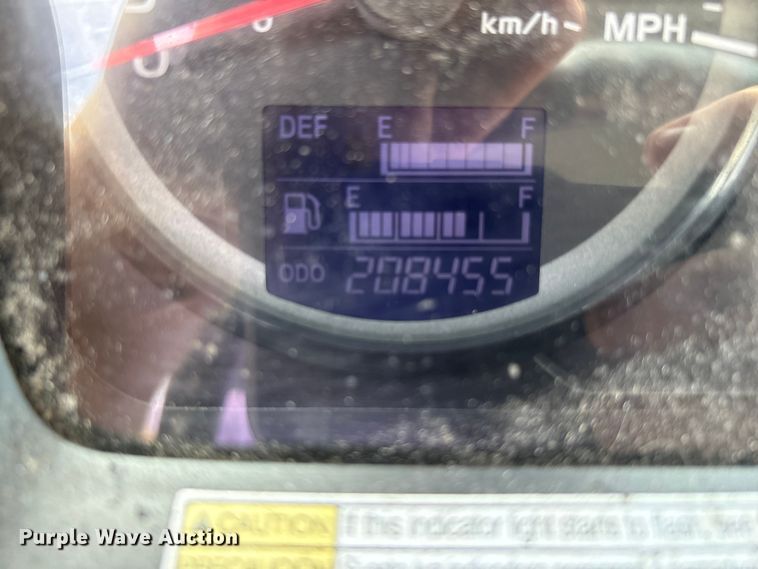 image for item EC4392 2017 Hino 268 box truck