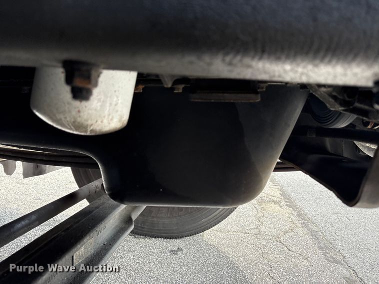 image for item EC4392 2017 Hino 268 box truck