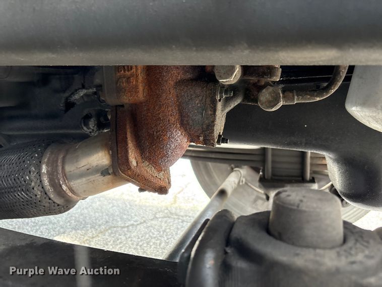 image for item EC4392 2017 Hino 268 box truck