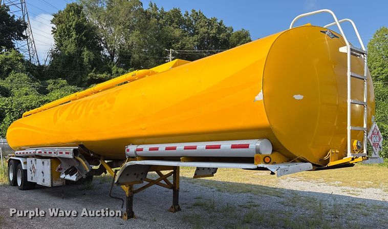 image for item EC4394 2008 Beall BIAST-96-3-SB tank trailer