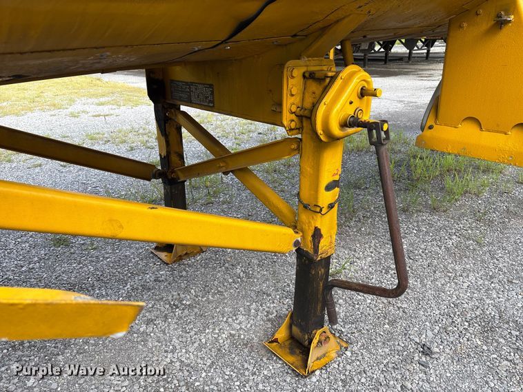 image for item EC4394 2008 Beall BIAST-96-3-SB tank trailer