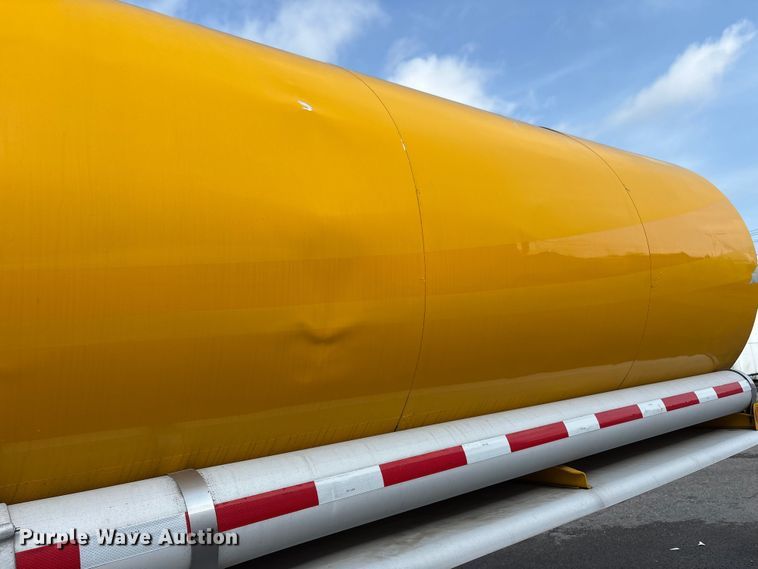 image for item EC4394 2008 Beall BIAST-96-3-SB tank trailer