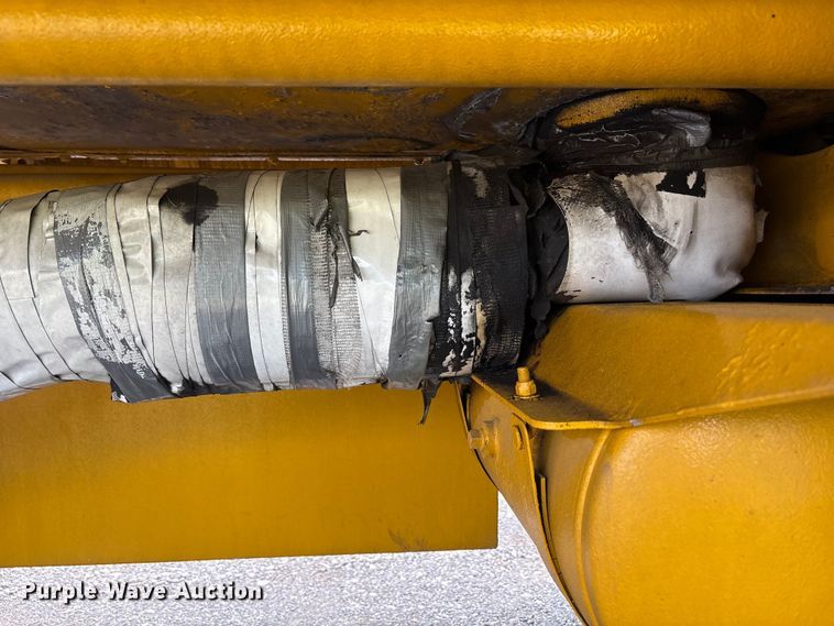 image for item EC4394 2008 Beall BIAST-96-3-SB tank trailer