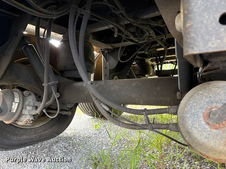 image for item EC4394 2008 Beall BIAST-96-3-SB tank trailer