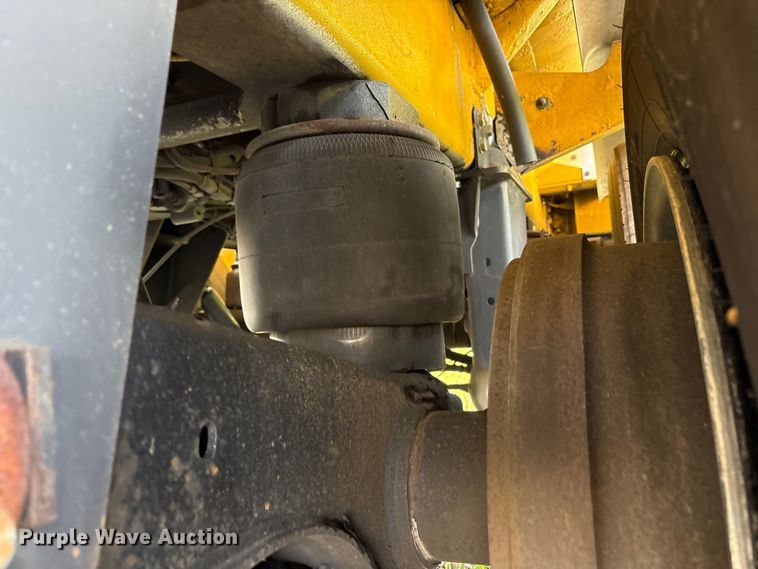 image for item EC4394 2008 Beall BIAST-96-3-SB tank trailer