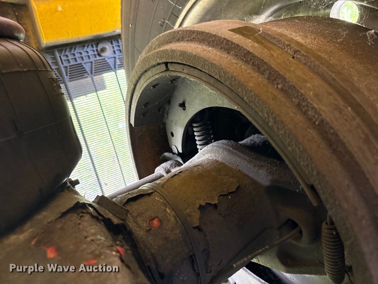 image for item EC4394 2008 Beall BIAST-96-3-SB tank trailer