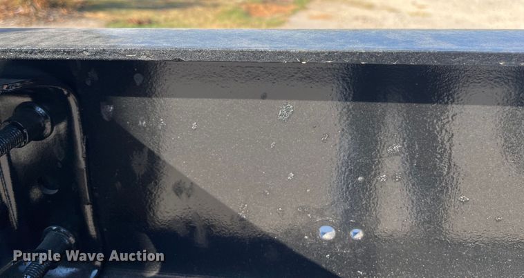 image for item ED2195 2006 International 7300  truck cab and chassis