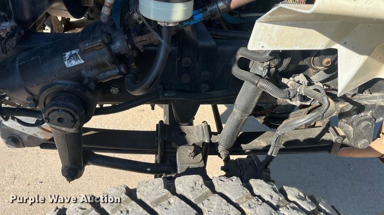 image for item ED2195 2006 International 7300  truck cab and chassis