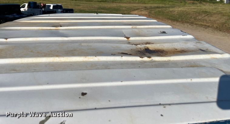 image for item ED2196 2006 International 7300  truck cab and chassis