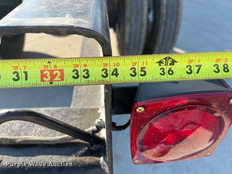 image for item ED2196 2006 International 7300  truck cab and chassis