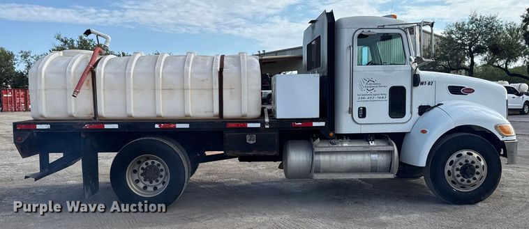 image for item ED5851 2007 Peterbilt 335 flatbed truck