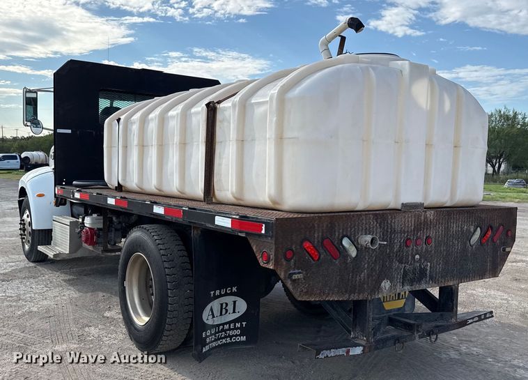 image for item ED5851 2007 Peterbilt 335 flatbed truck