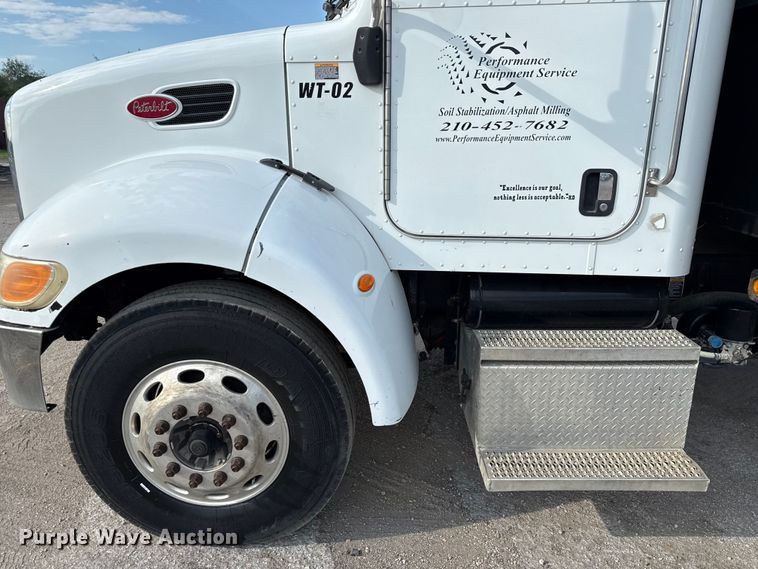 image for item ED5851 2007 Peterbilt 335 flatbed truck