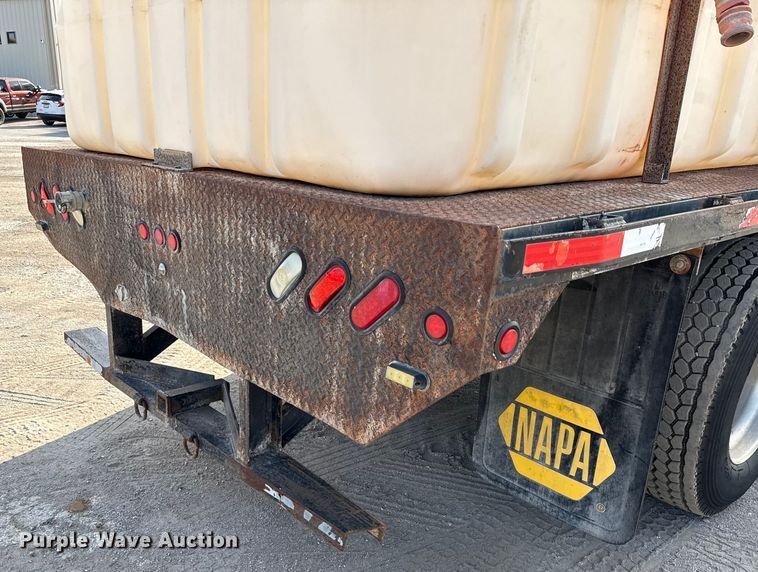 image for item ED5851 2007 Peterbilt 335 flatbed truck