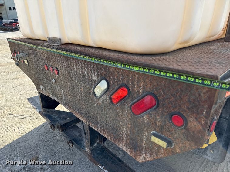 image for item ED5851 2007 Peterbilt 335 flatbed truck